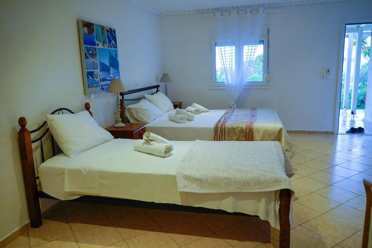 Pacifae Hotel Kateleios